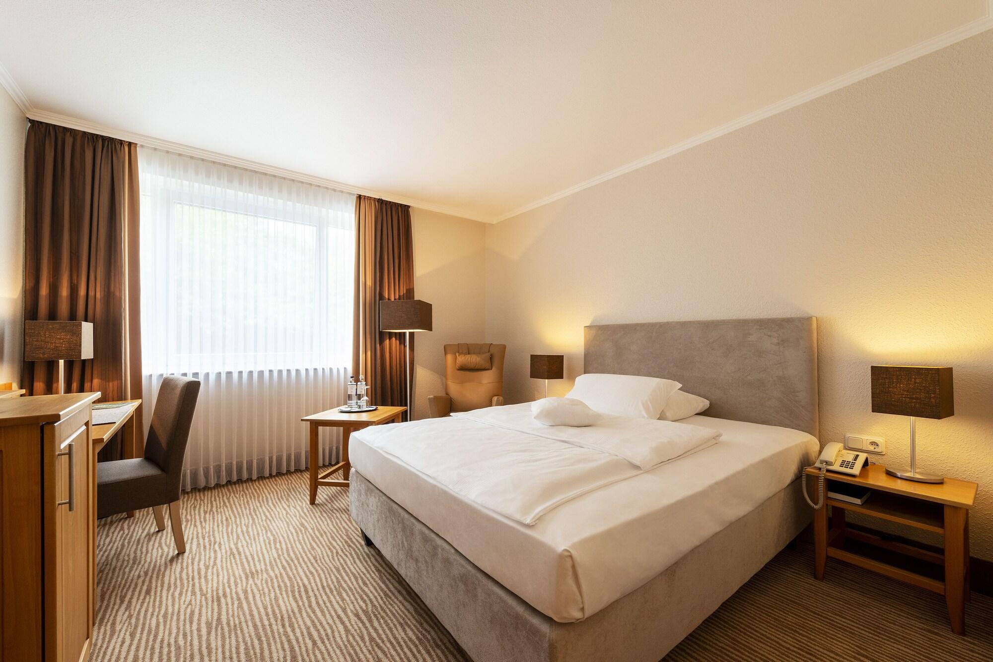 Munte Am Stadtwald Hotel 4*