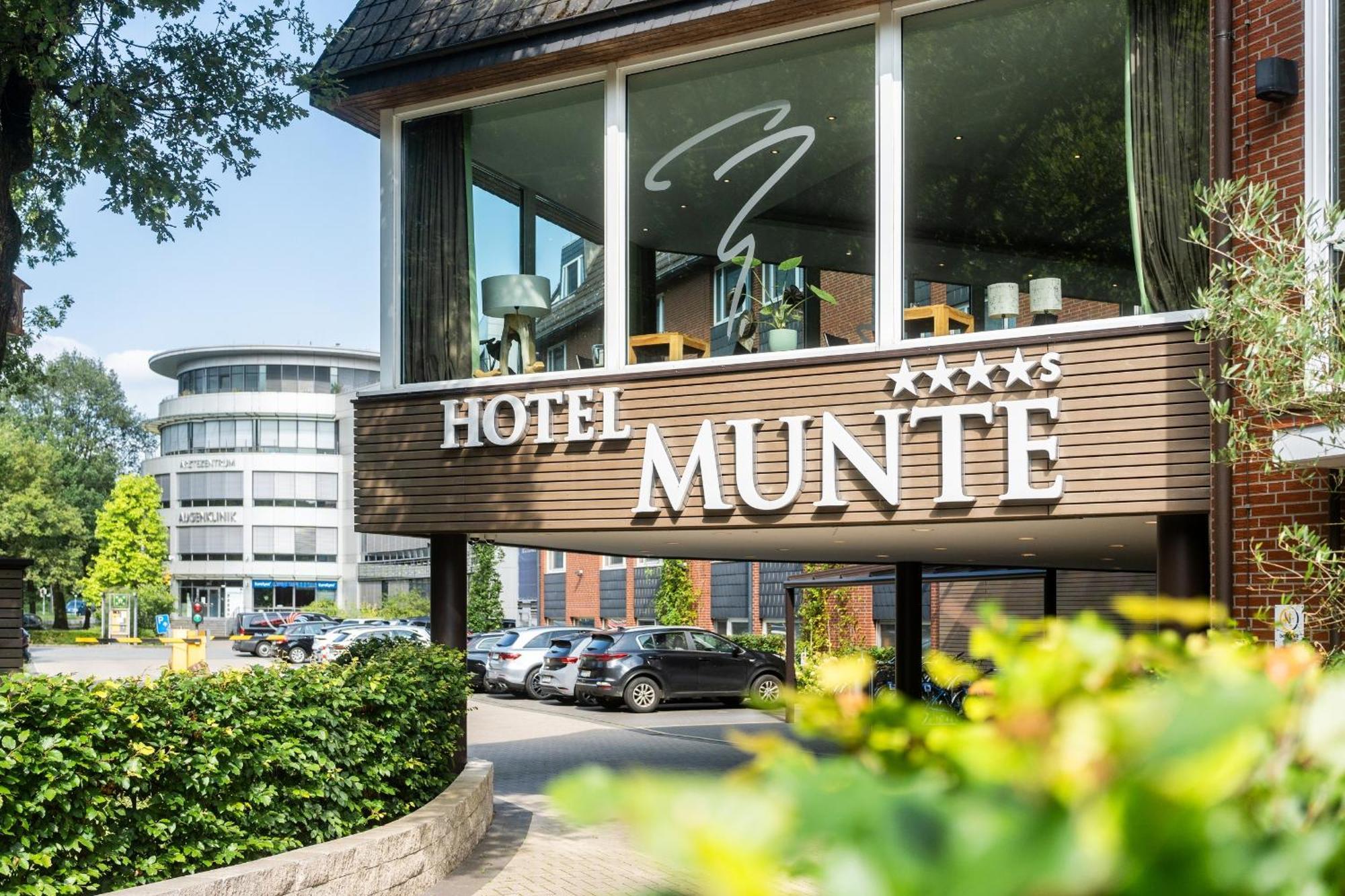 Hotel Munte Am Stadtwald 4*