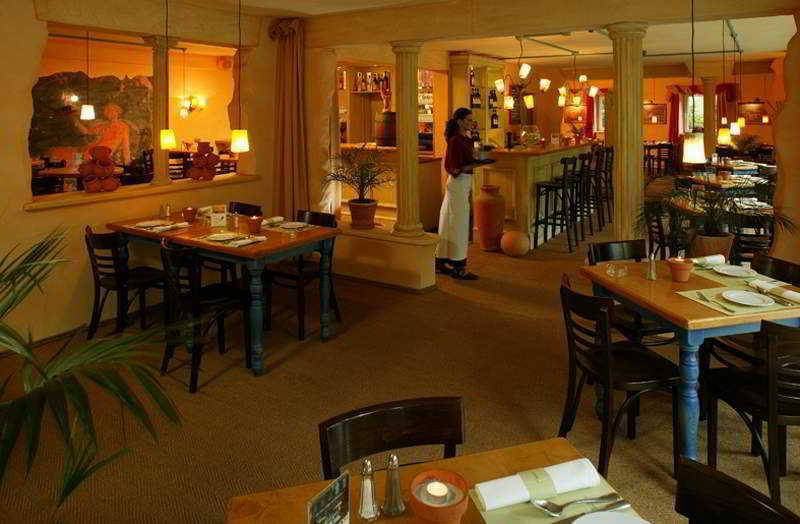 Hotel Munte Am Stadtwald 4*